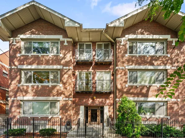 842 E 40th St APT 2W, Chicago, IL 60653
