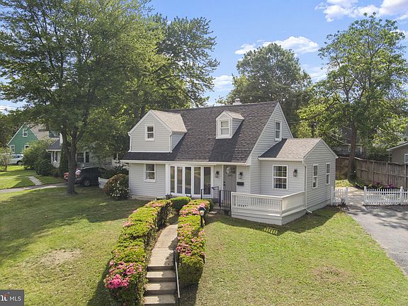 2nd image of 6901 Duke Dr