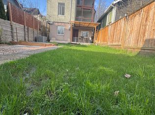1918 E 1st Ave #1, Vancouver, BC V5N 1B4