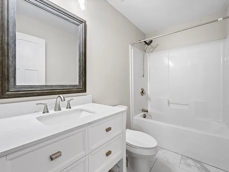 318 Wake Pl — Photo 11