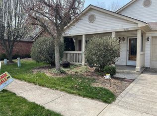 9983 N Waterside Dr, Noblesville, IN 46060