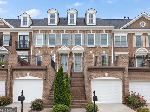 6011 Waters Edge Trl, Roswell, GA 30075