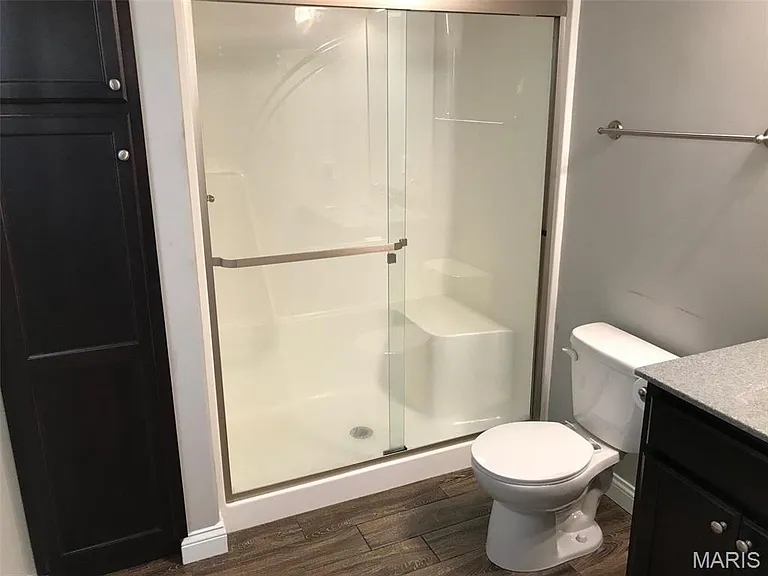 463 Honeysuckle Creek Dr — Photo 11