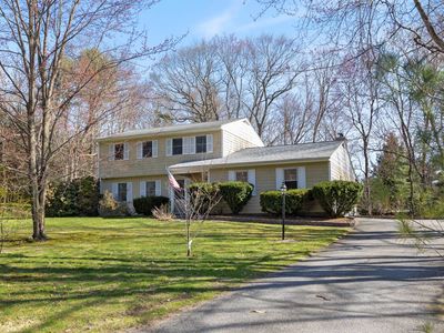 16 Ridge Road, Essex Jct, VT, 05452