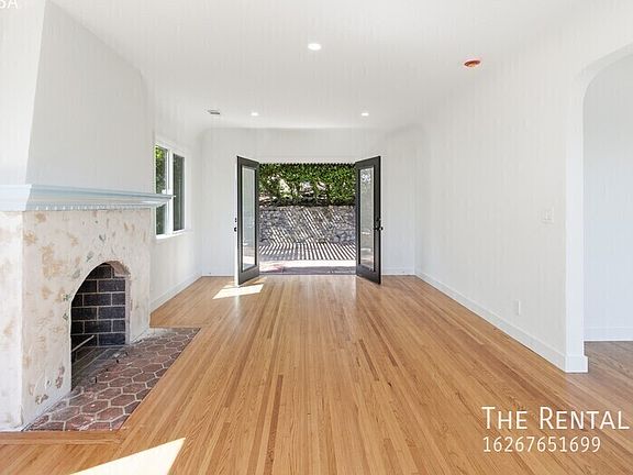 4th image of 4115 Barrett Rd