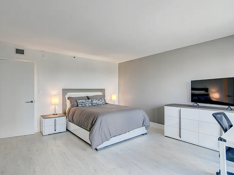 4301 N Ocean Blvd #507 — Photo 30
