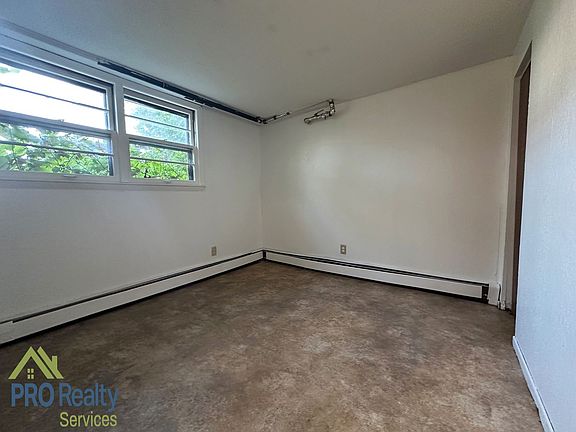 5th image of 1835 Mechanic Ave APT 5