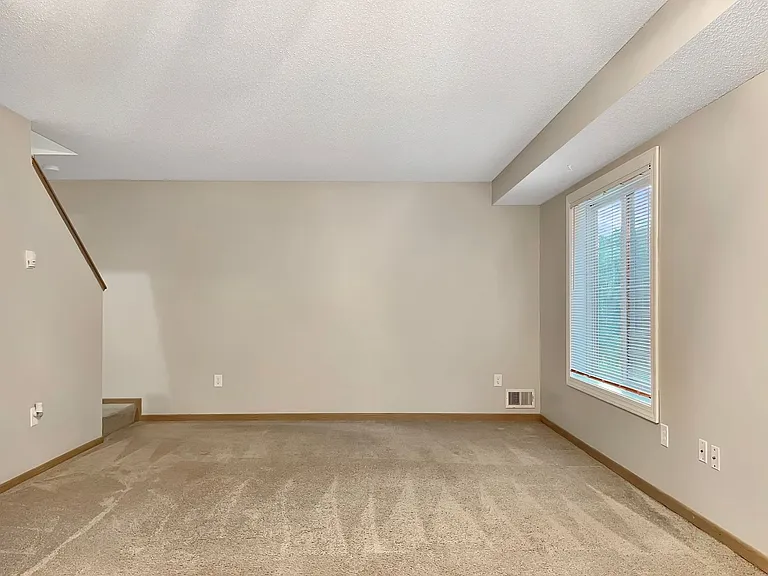 Fernbrook Townhomes — Photo 30