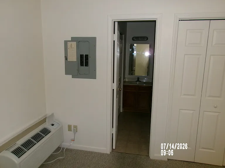 633 9th Ave NE #633 — Photo 14