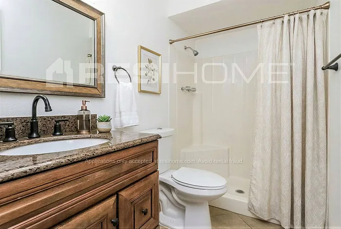 610 W Emelita Ave — Photo 12