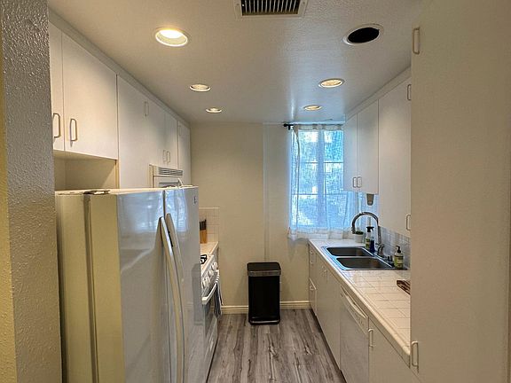 5th image of 12203 Idaho Ave APT 101