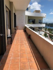 5555 Collins Ave APT 17U, Miami Beach, FL, 33140