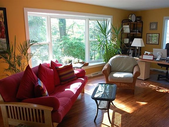 5th image of 125 Alpine Ln