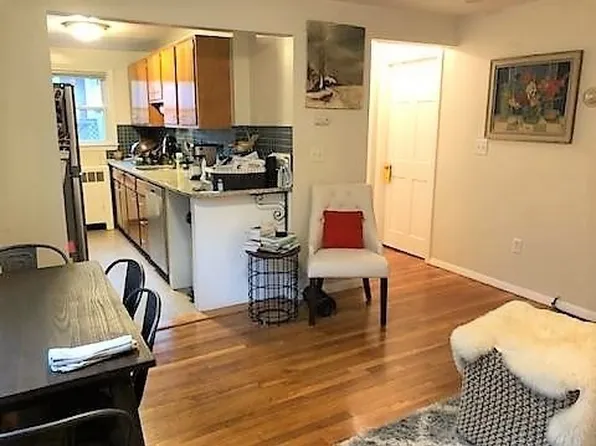 8 Kenwood St, Cambridge, MA