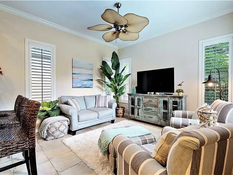 8995 Spring Mountain Way — Photo 8