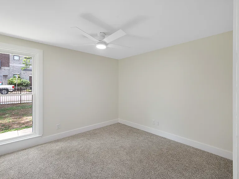 Acklen Apartments — Photo 28