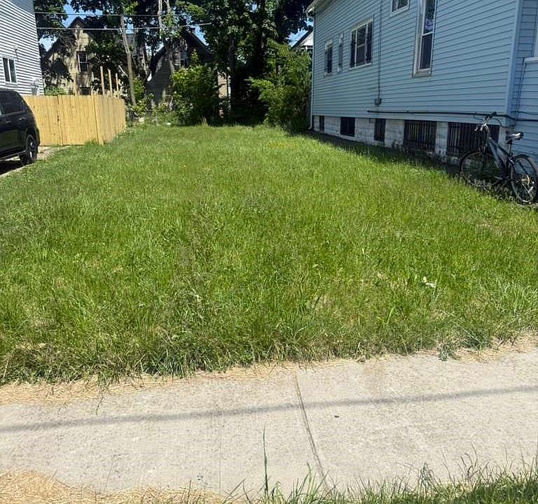 1st image of 288 Winslow Ave