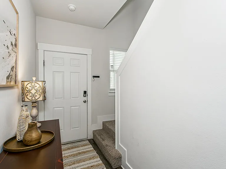 1535 Iroquois Ct — Photo 3