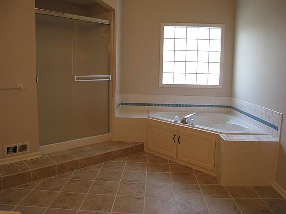 2nd image of 6404 W 149th Ter