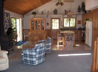 733 Loganberry Ln, Arnold, CA