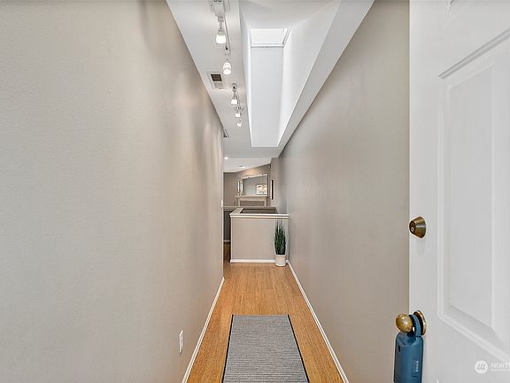 3rd image of 3818 Snyder Lane