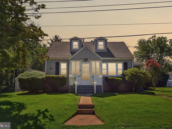 21 Ida Ave, Morrisville, PA 19067