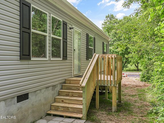 5th image of 4314 Edington Rd