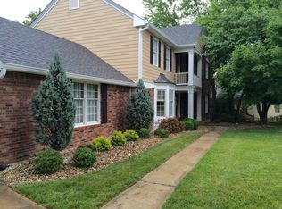 418 Morning Oaks Ct, Ballwin, MO 63021