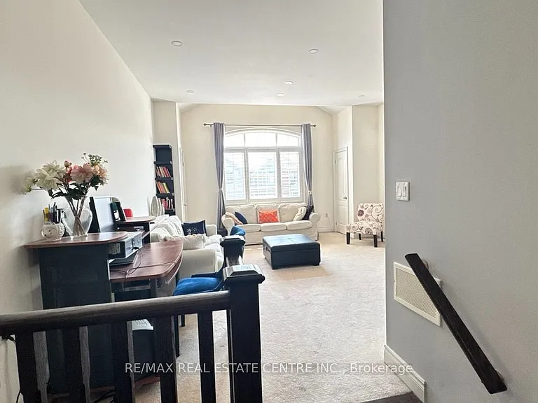 13 Alister Dr #MAIN UPPER — Photo 30