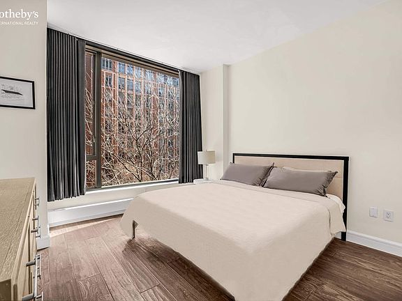 5th image of 505 Greenwich St APT 4F