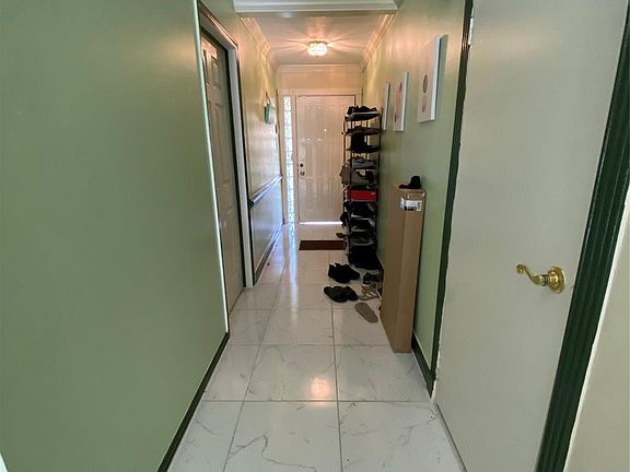 5th image of 7614 Summer Glen Ln