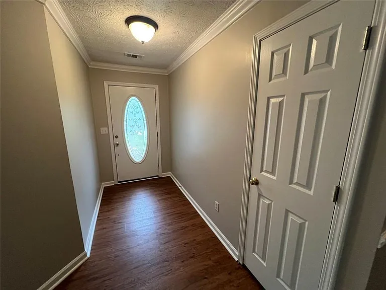 3770 Oak Park Dr — Photo 3