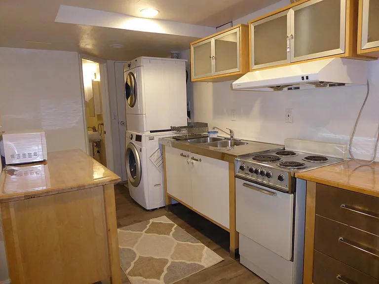 SE 38th Pl — Photo 3