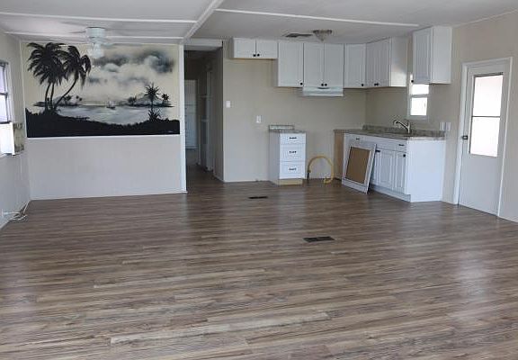 2nd image of 44725 Florida Ave Spc 195