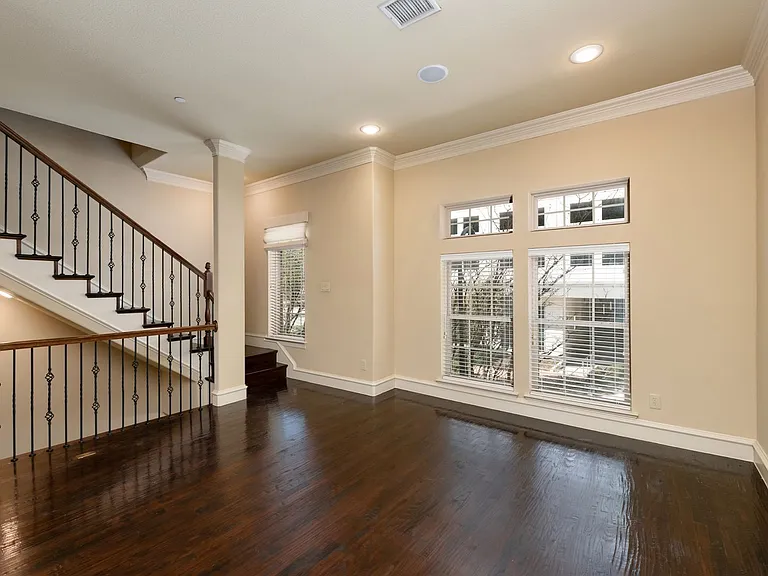 7914 Bishop Rd — Photo 16