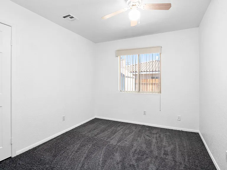 10717 Keller Dr — Photo 13