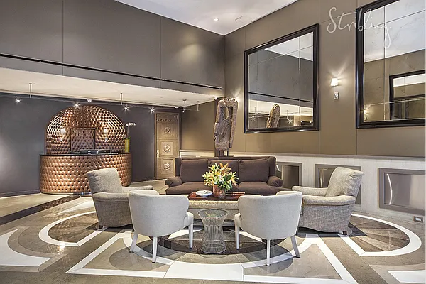 Sold by Stribling | media 10