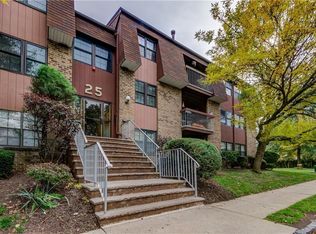 300 Alpine Way #C, Woodbridge, NJ 07095