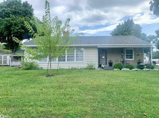 207 S Walnut St, Jefferson, IA 50129