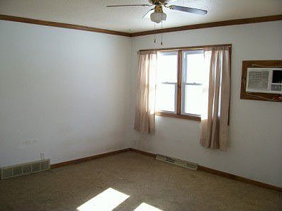 4th image of 461 1st Ave SE