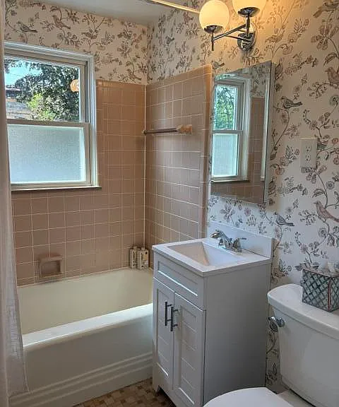 715 Linda Vista St — Photo 20