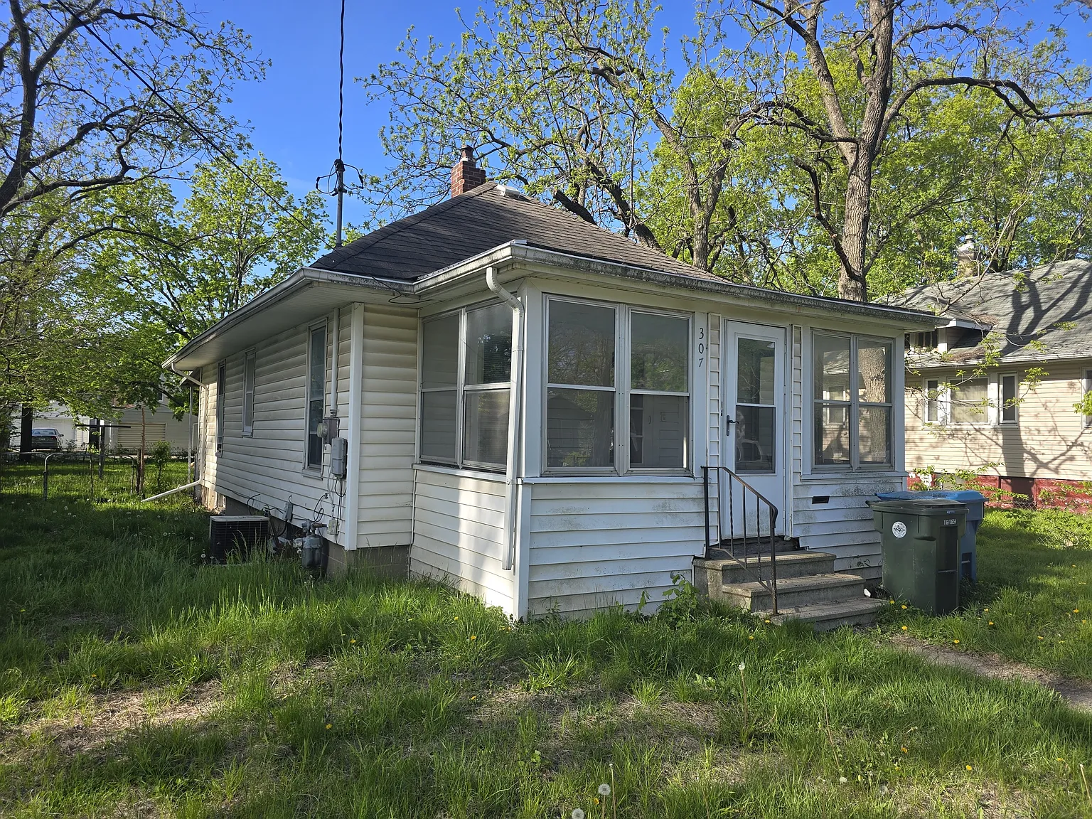 307 Riehl Street - 1 — Photo 1