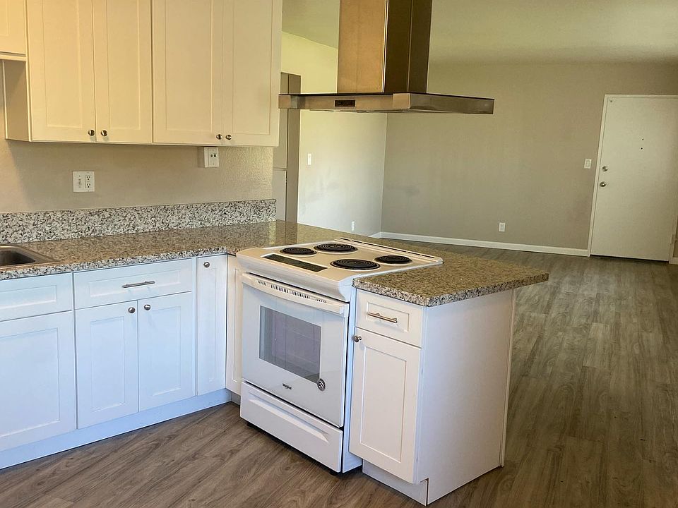 Lovely, updated all electric kitchen with soft close cabinetry.
