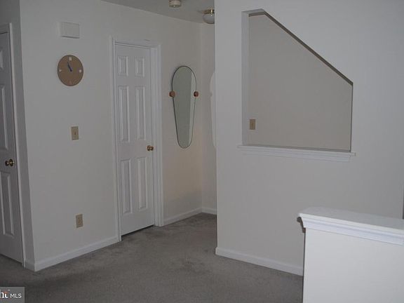 4th image of 302 Hatchers Run Ct