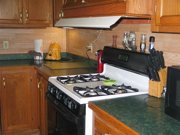 3rd image of 11628 Chandler Rd
