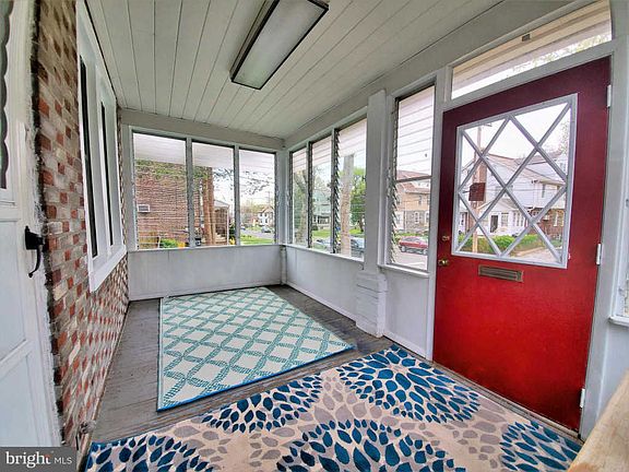 5th image of 921 Bartram Ave