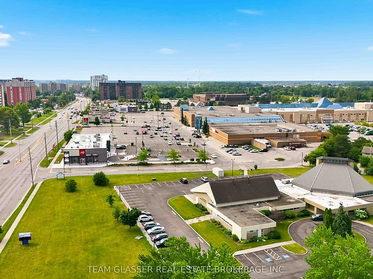 735 Wonderland Rd S #302 — Photo 33