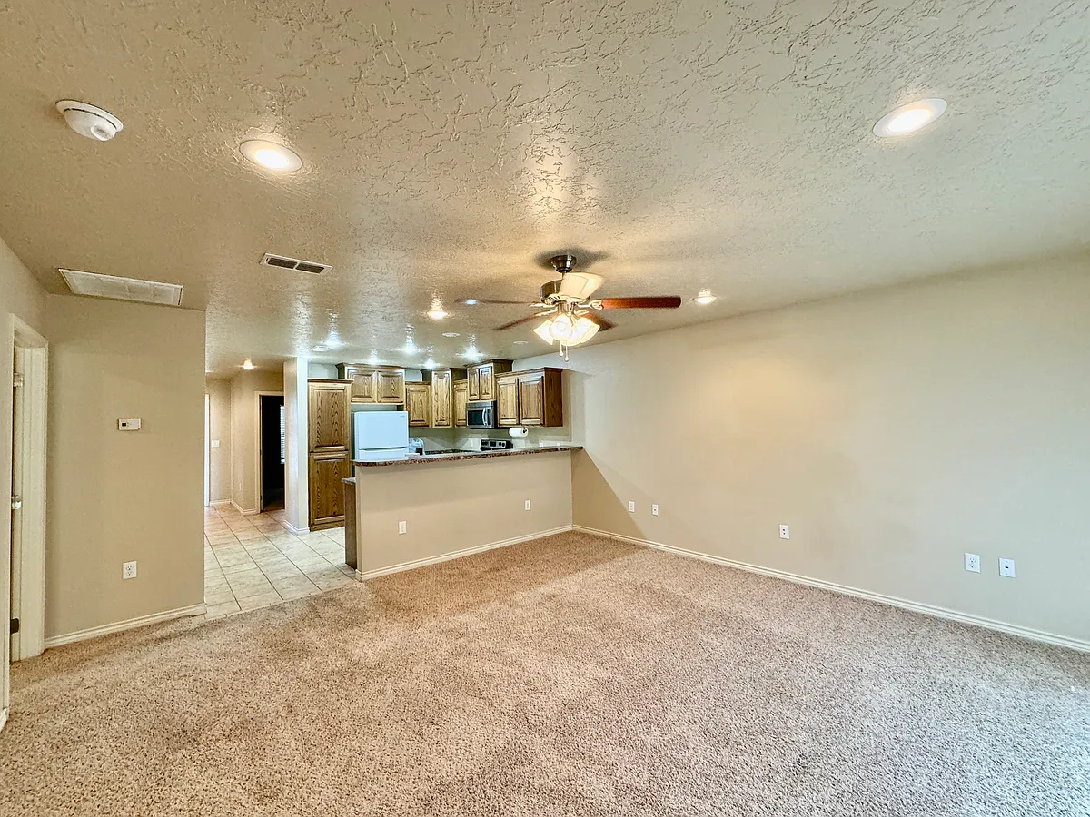 Building Photo - 121 Gayland Dr #A & B