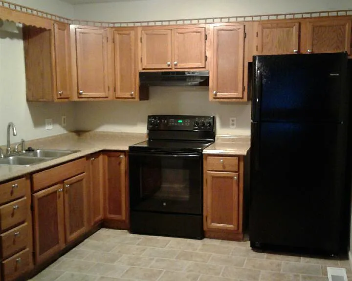 718 Kiowa St — Photo 2