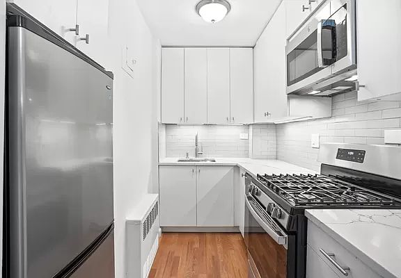 3rd image of 77 E 12th St APT 11B